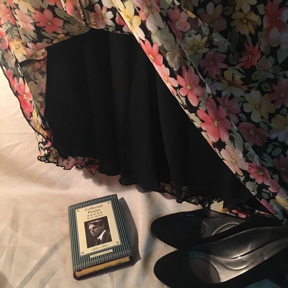 SOLD - Picture 4 of 6